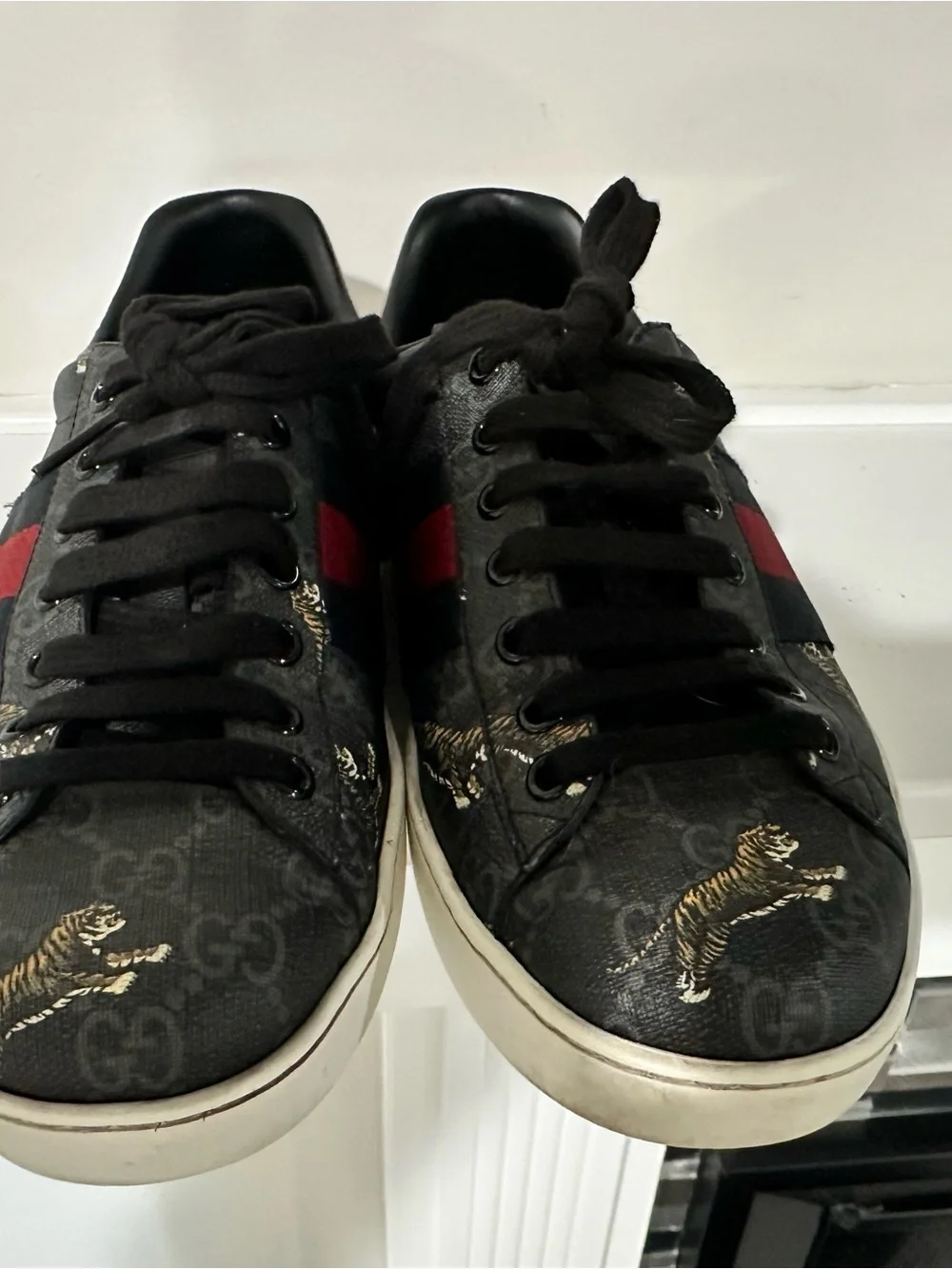 Gucci Black & Red Web Stripe Tiger Print Men’s Sneakers
